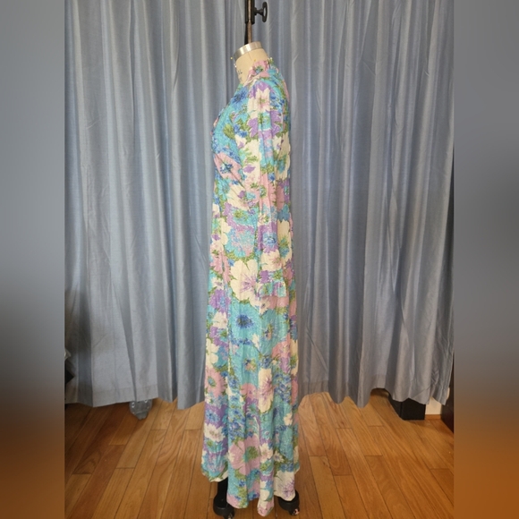 Vintage 1970 Floral Long Sleeve Maxi Dress - Picture 2 of 10